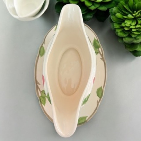 Gravy Boat with Attached Underplate Desert Rose by FRANCISCAN MASTERPIECE - Picture 4 of 5